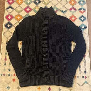 Men’s button down sweater!